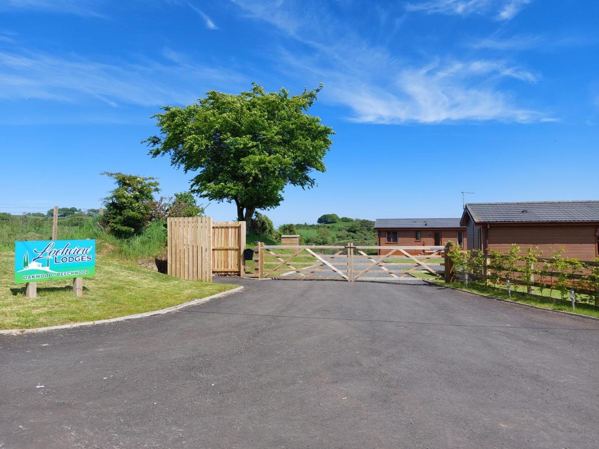 Luxury Family Beechwood Lodge With Hot Tub Lochwinnoch Esterno foto