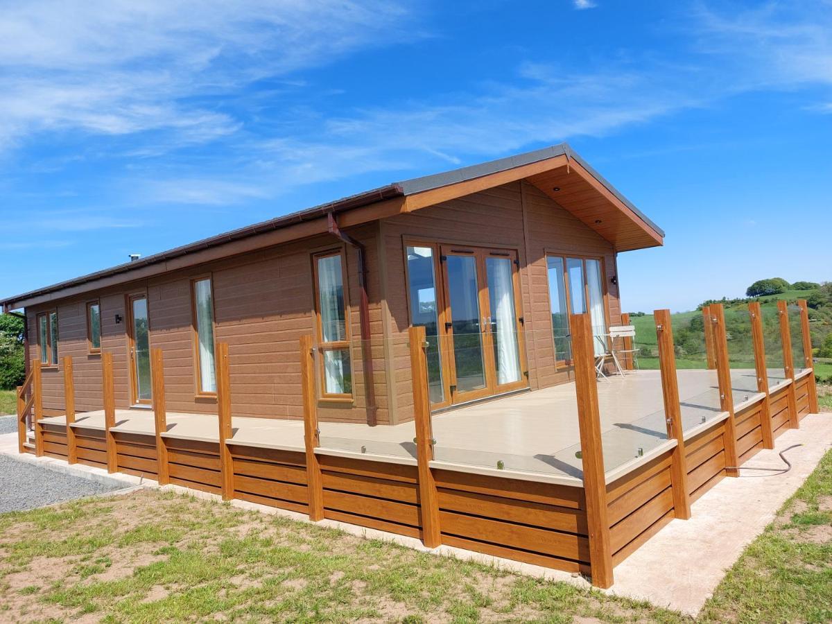 Luxury Family Beechwood Lodge With Hot Tub Lochwinnoch Esterno foto