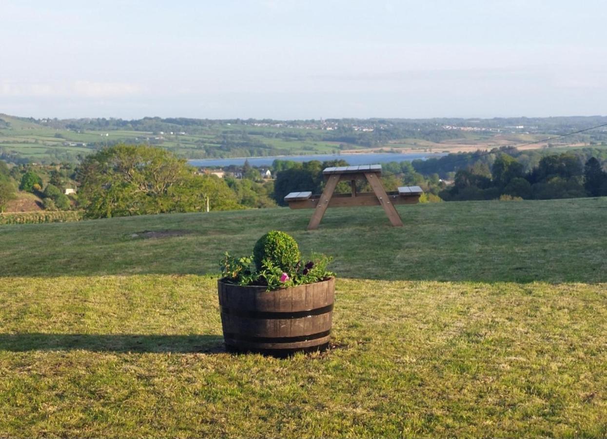 Luxury Family Beechwood Lodge With Hot Tub Lochwinnoch Esterno foto